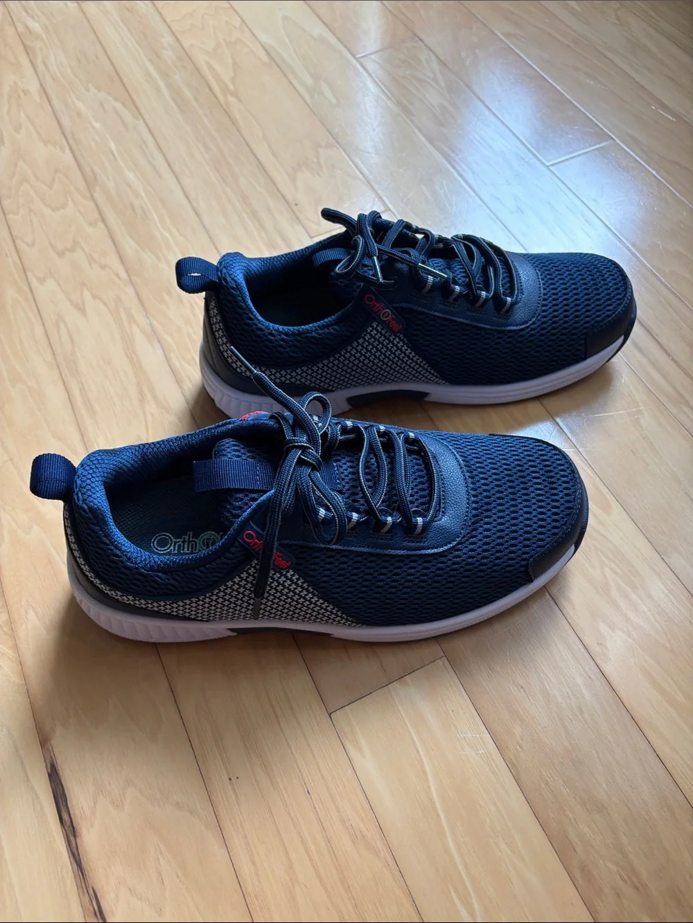 Men's Orthfeet 616 Edgewater Sneakers 10.5 X-Wide New Without Tags